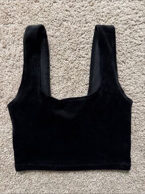 Colsie Black Velvet Crop Tank